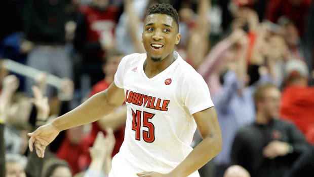 donovan-mitchell-louisville-1300-bracket-watch.jpg